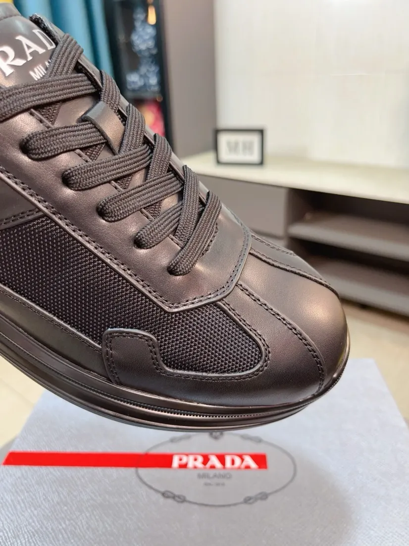 The ex-factory price is 620🌹🌹The high-quality new Prada (Prada) counters are launched simultaneously. The new men's shoes and 😘fabrics are selected from imported mesh and glue-spraying technology. Imported cowhide lining. 👍🏿High-end☄️Open-molded non-slip rubber outsole, exquisite lines, simple and elegant, comfortable and high-end for leisure travel. Code number: 38 to 44